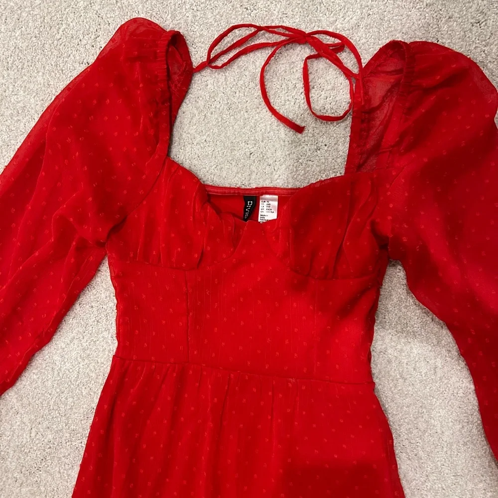 RED DRESS - Picture 5 of 6